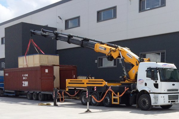 TEMELDEN 10 TON AĞIRLIĞINDA BOBCAT ÇIKARTMA CAN LOJİSTİK VİNÇ